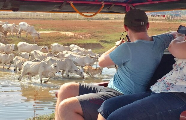 Country-Side-Tour-Angkor-Private-Tuk-Tuk